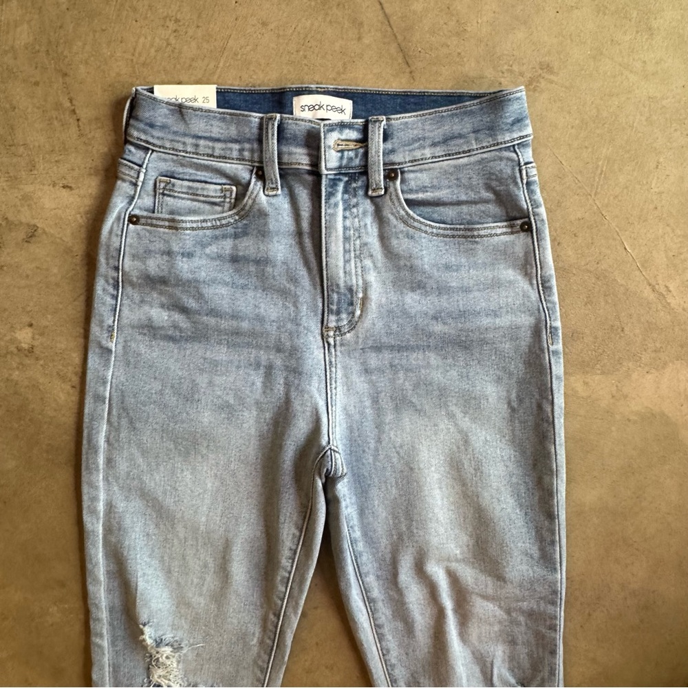 NWT Sneak Peek Light Blue Distressed Women's High-Rise skinny jeans (25)